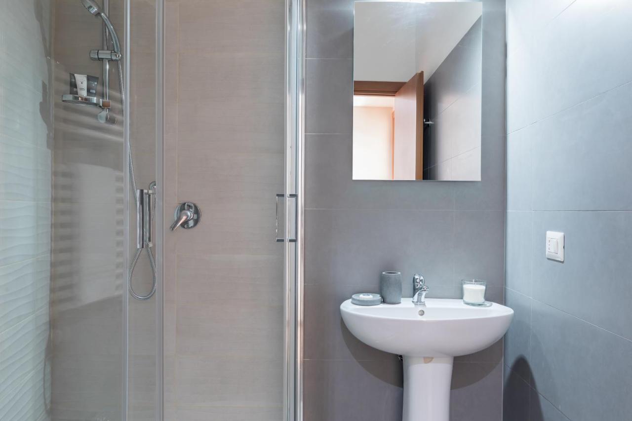 A World Aparts - 40 Sforza Rome Exterior photo